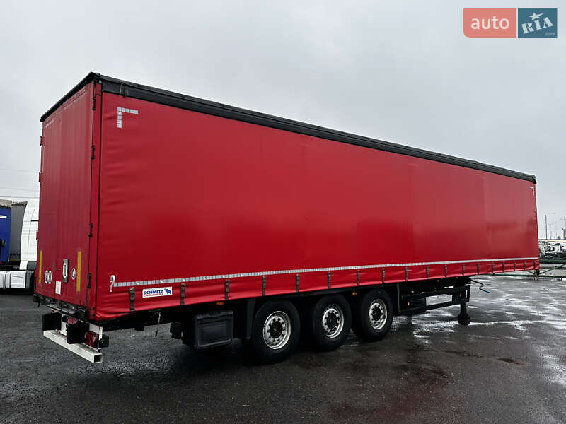 Тентований борт (штора) - напівпричіп Schmitz Cargobull Cargobull 2011 в Умані