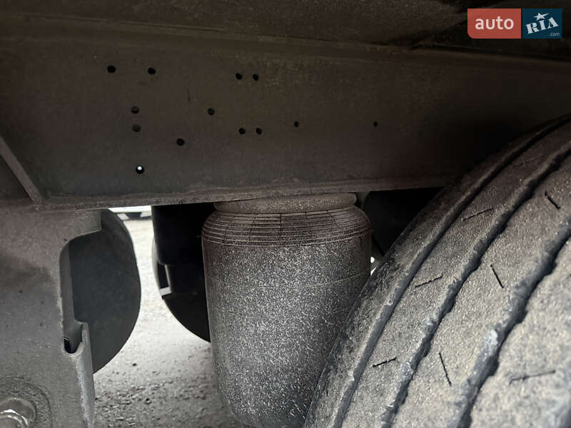 Изотермическая будка Schmitz Cargobull Cargobull 2014 в Киеве