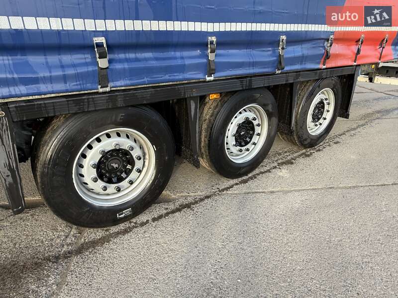 Тентованный борт (штора) - полуприцеп Schmitz Cargobull Cargobull 2015 в Надворной