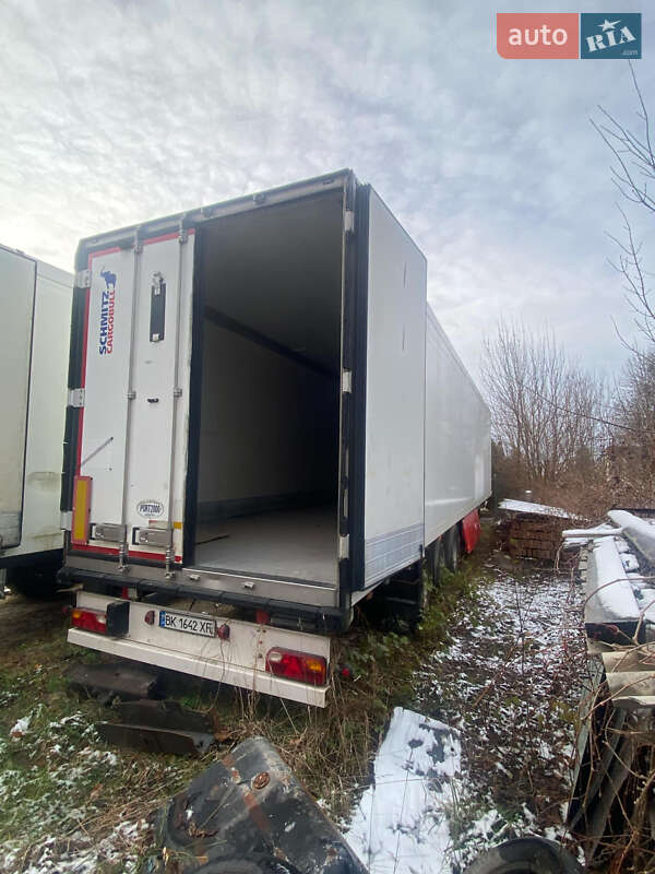 Рефрижератор полуприцеп Schmitz Cargobull Cargobull 2004 в Бродах