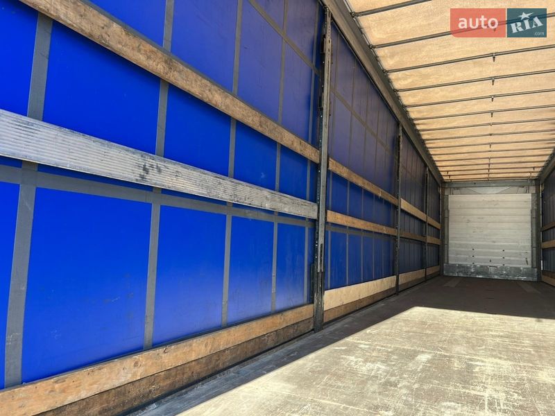 Тентованный борт (штора) - полуприцеп Schmitz Cargobull Cargobull 2017 в Луцке