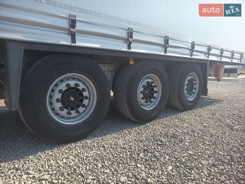 Тентованный борт (штора) - полуприцеп Schmitz Cargobull Cargobull 2015 в Львове