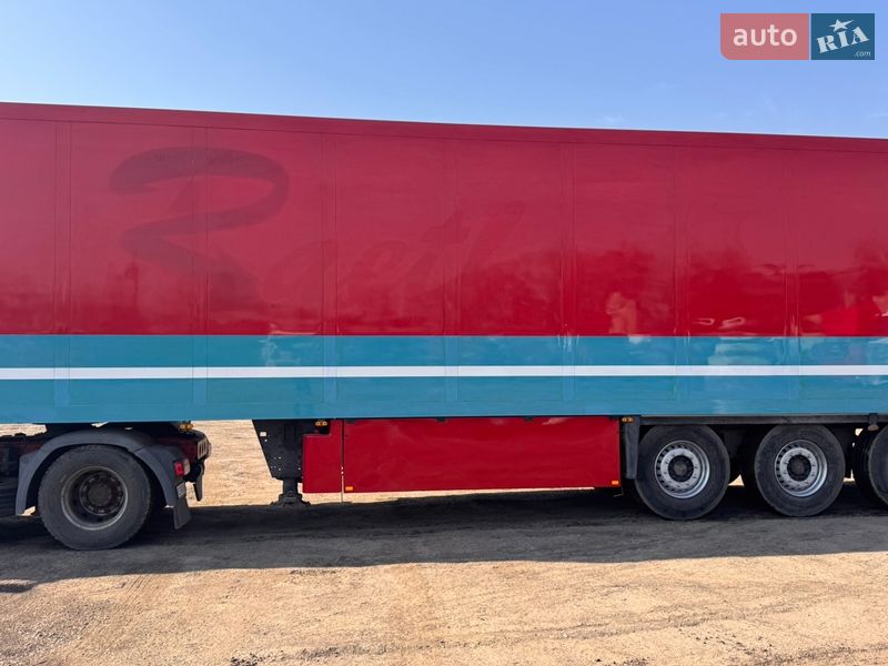 Рефрижератор полуприцеп Schmitz Cargobull Cargobull 2011 в Черновцах