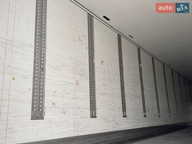 Рефрижератор полуприцеп Schmitz Cargobull Cargobull 2015 в Черновцах