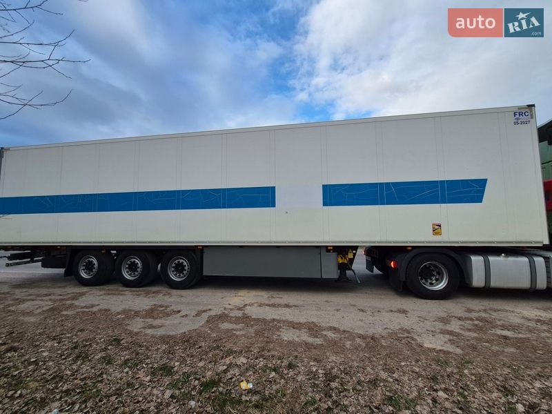 Рефрижератор полуприцеп Schmitz Cargobull Cargobull 2014 в Луцке