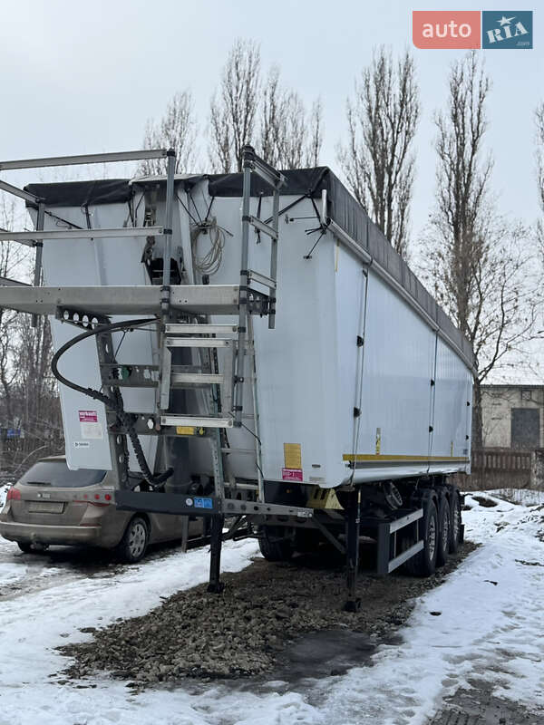 Зерновоз - полуприцеп Schmitz Cargobull Gotha 2017 в Каменец-Подольском
