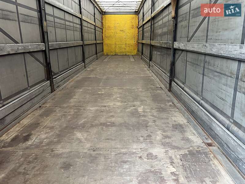 Тентованный борт (штора) - полуприцеп Schmitz Cargobull Mega 2006 в Хусте