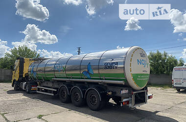 Цистерна полуприцеп Schmitz Cargobull S01 2011 в 