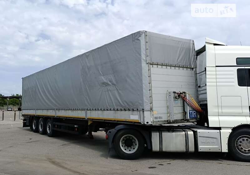 Бортовой полуприцеп Schmitz Cargobull S01 2008 в Харькове