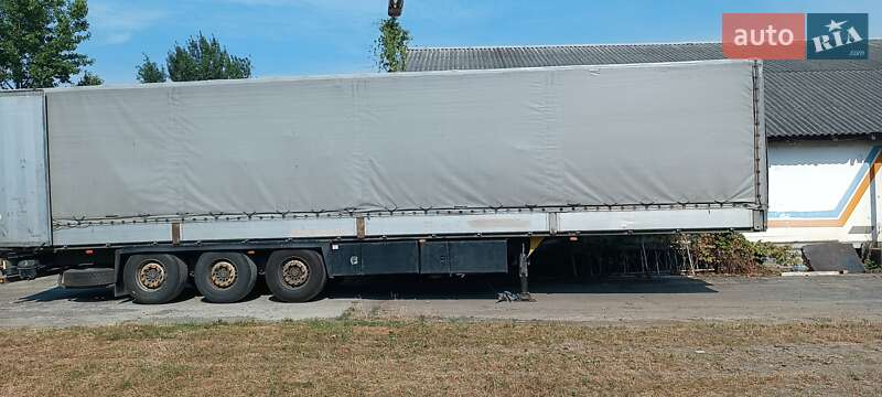 Бортовой полуприцеп Schmitz Cargobull S01 2008 в Ужгороде