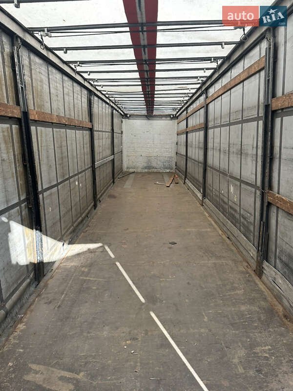 Тентований борт (штора) - напівпричіп Schmitz Cargobull S01 2005 в Надвірній