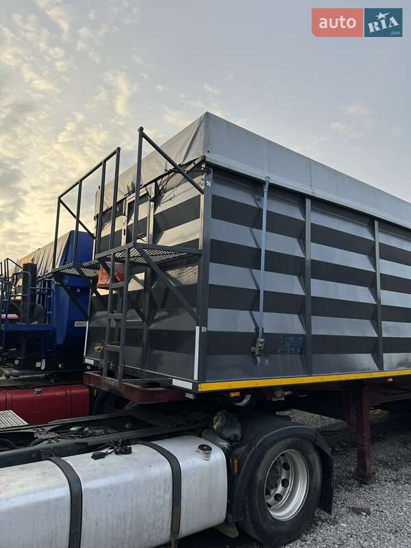 Самоскид напівпричіп Schmitz Cargobull S01 2004 в 