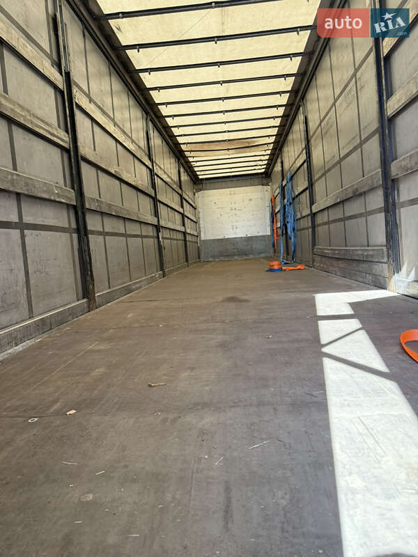 Тентований борт (штора) - напівпричіп Schmitz Cargobull S01 2008 в Бережанах