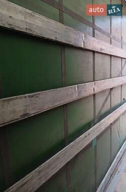Бортовой полуприцеп Schmitz Cargobull S01 2010 в 