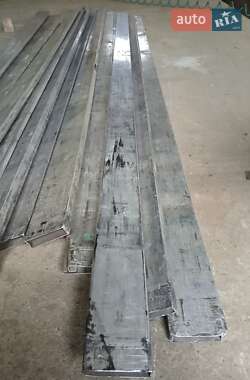 Бортовой полуприцеп Schmitz Cargobull S01 2010 в 