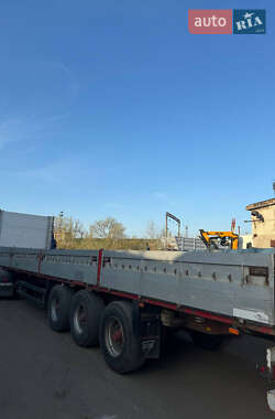 Бортовой полуприцеп Schmitz Cargobull S01 2001 в Харькове
