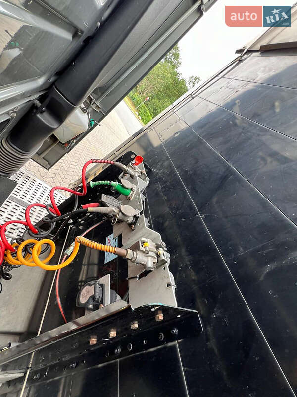 Тентованный борт (штора) - полуприцеп Schmitz Cargobull S01 2010 в Луцке