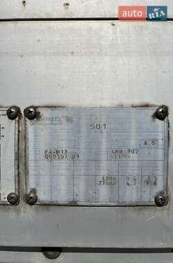 Бортовой полуприцеп Schmitz Cargobull S01 2005 в 