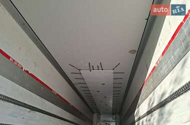 Рефрижератор полуприцеп Schmitz Cargobull S01 2000 в 