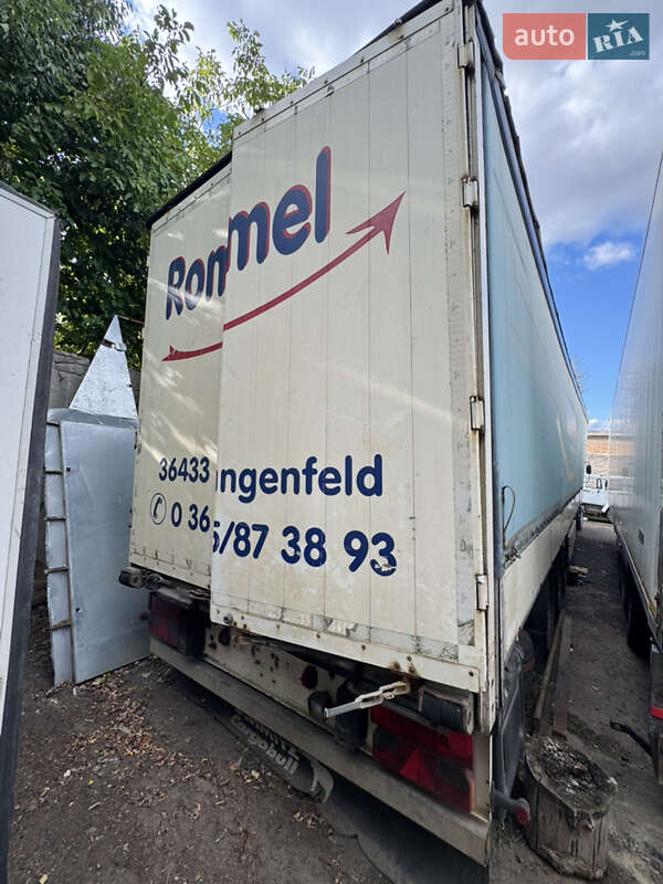 Schmitz Cargobull S01 2004