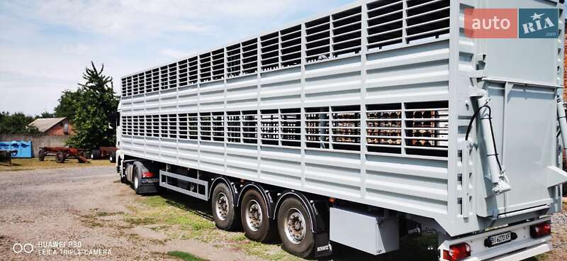 Для перевезення тварин - напівпричіп Schmitz Cargobull S01 2008 в Кременчуці