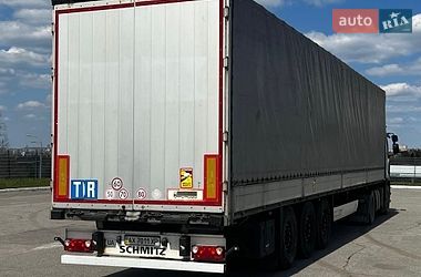 Бортовой полуприцеп Schmitz Cargobull S01 2008 в Харькове