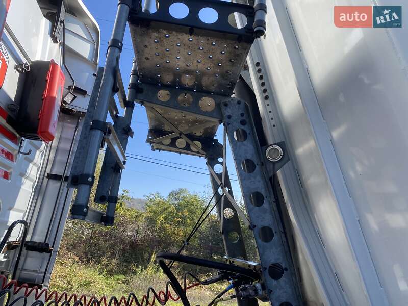 Самосвал полуприцеп Schmitz Cargobull SAF 2010 в Черновцах фото 20 Самосвал полуприцеп Schmitz Cargobull SAF 2010 в Черновцах