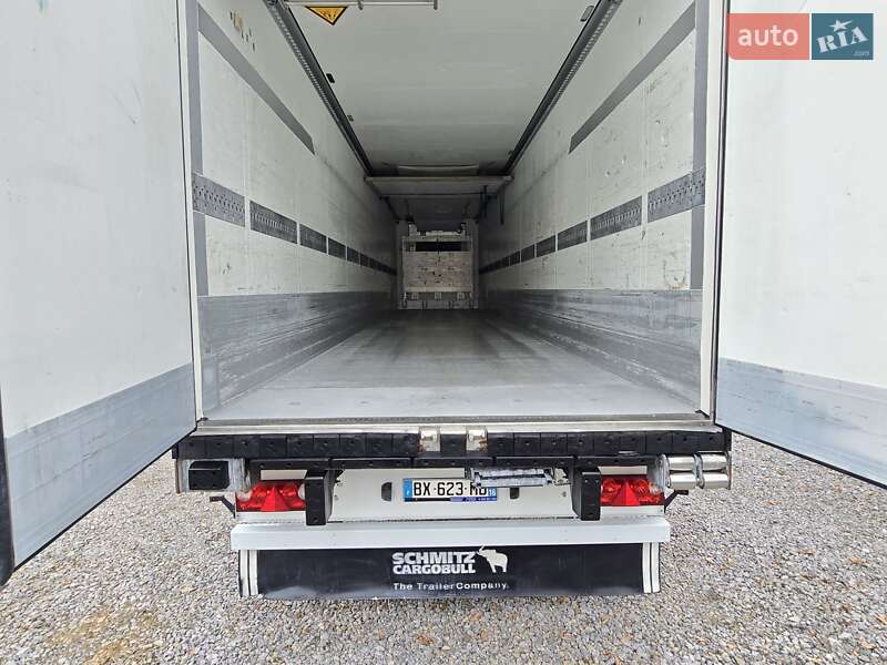 Рефрижератор полуприцеп Schmitz Cargobull SAF 2011 в Виннице