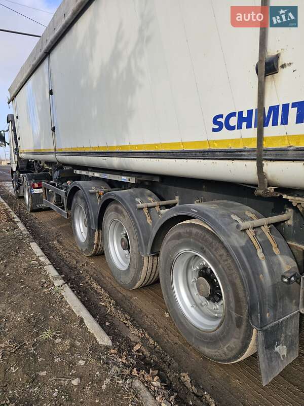 Зерновоз - напівпричіп Schmitz Cargobull SAF 2013 в Тернополі