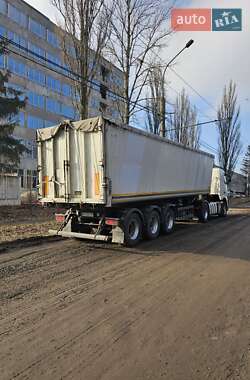 Зерновоз - полуприцеп Schmitz Cargobull SAF 2013 в 