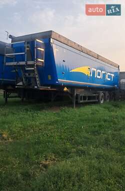 Зерновоз - полуприцеп Schmitz Cargobull SAF 2013 в Нежине