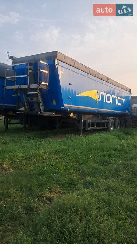 Зерновоз - напівпричіп Schmitz Cargobull SAF 2013 в 