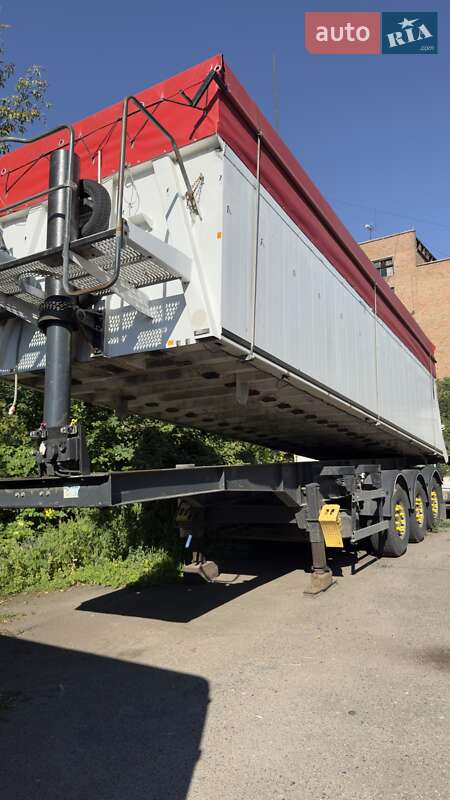 Зерновоз - полуприцеп Schmitz Cargobull SAF 2010 в Черкассах