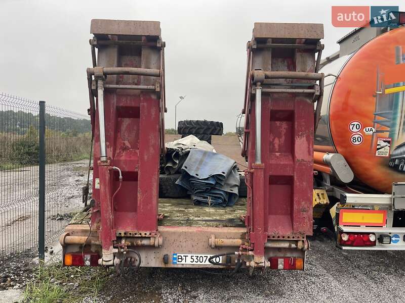 Низкорамная платформа Schmitz Cargobull SAF 2008 в Виннице