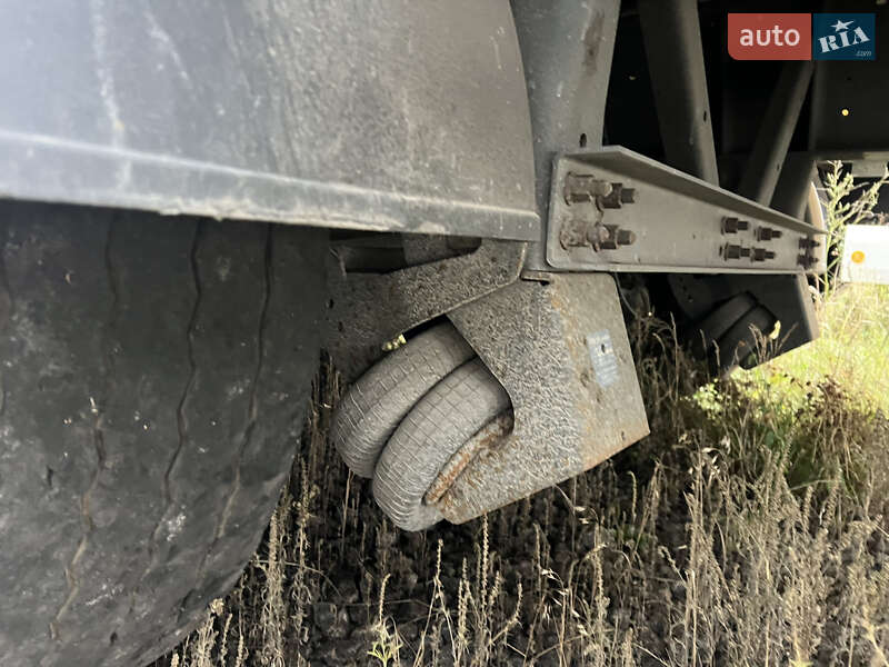 Тентований борт (штора) - напівпричіп Schmitz Cargobull SAF 2011 в Вінниці