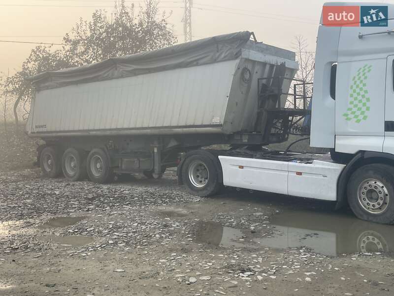 Зерновоз - напівпричіп Schmitz Cargobull SAF 2010 в Тячеві