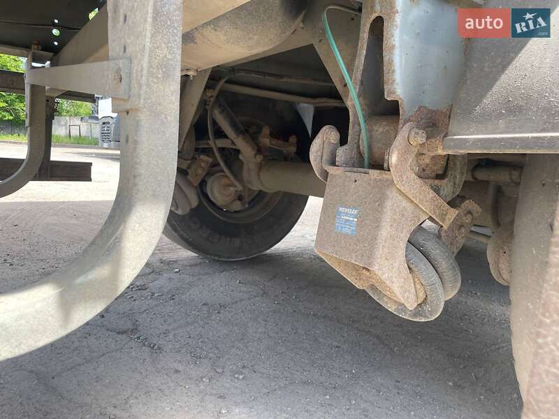 Самоскид напівпричіп Schmitz Cargobull SAF 2008 в Вінниці