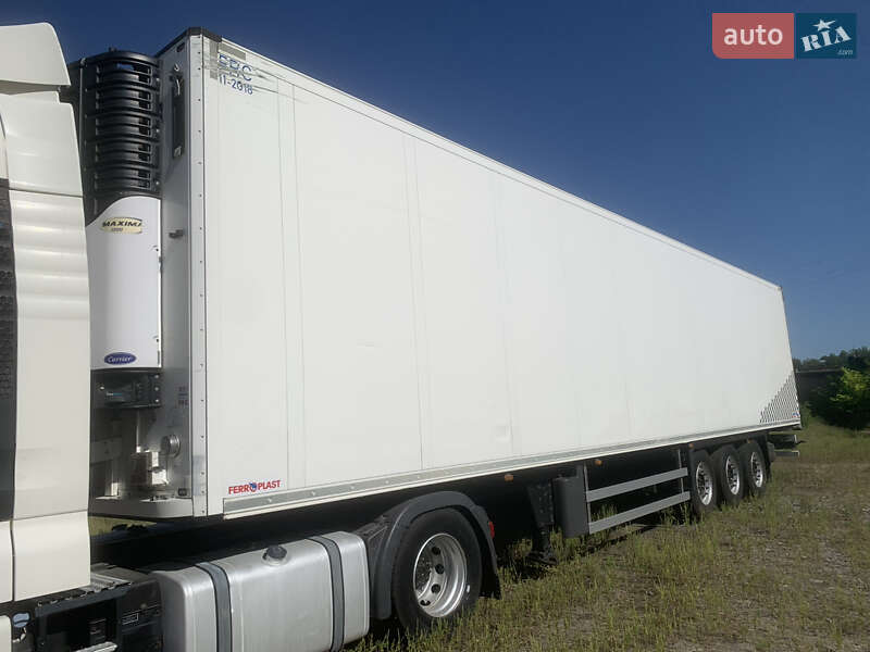 Рефрижератор напівпричіп Schmitz Cargobull SAF 2012 в Вінниці