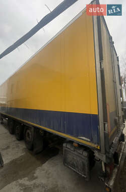 Рефрижератор полуприцеп Schmitz Cargobull SCB S3B 2013 в 
