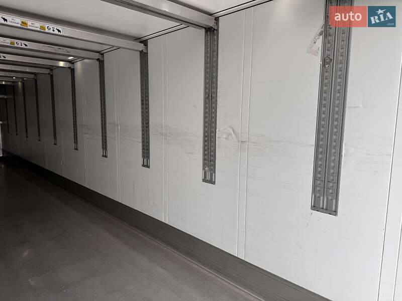 Рефрижератор полуприцеп Schmitz Cargobull SCB S3B 2018 в Ровно фото 33 Рефрижератор полуприцеп Schmitz Cargobull SCB S3B 2018 в Ровно