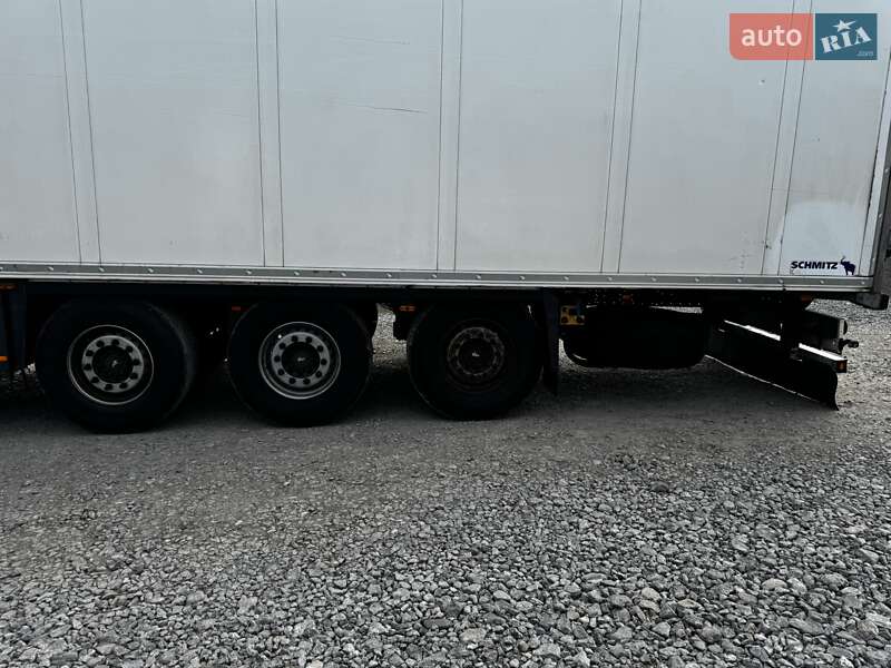 Рефрижератор напівпричіп Schmitz Cargobull SCB S3B 2013 в Заставній