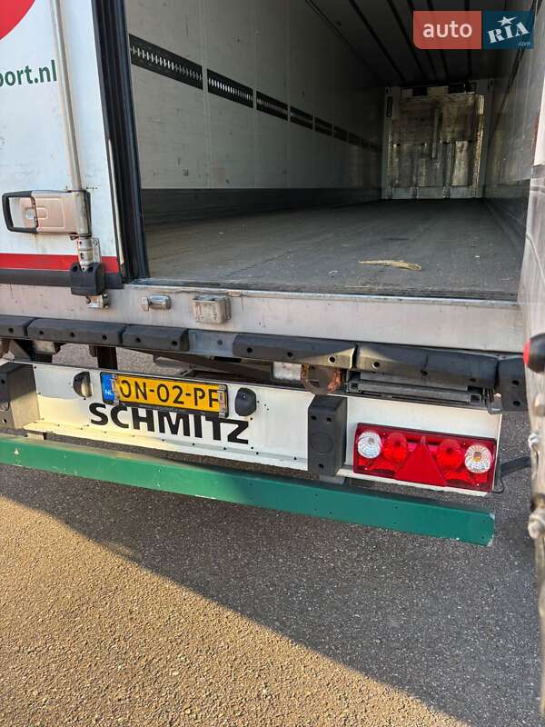 Рефрижератор полуприцеп Schmitz Cargobull SCB S3B 2015 в Ровно