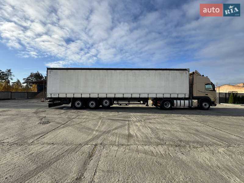 Тентований борт (штора) - напівпричіп Schmitz Cargobull SCB S3B 2012 в Вараші фото 2 Тентований борт (штора) - напівпричіп Schmitz Cargobull SCB S3B 2012 в Вараші