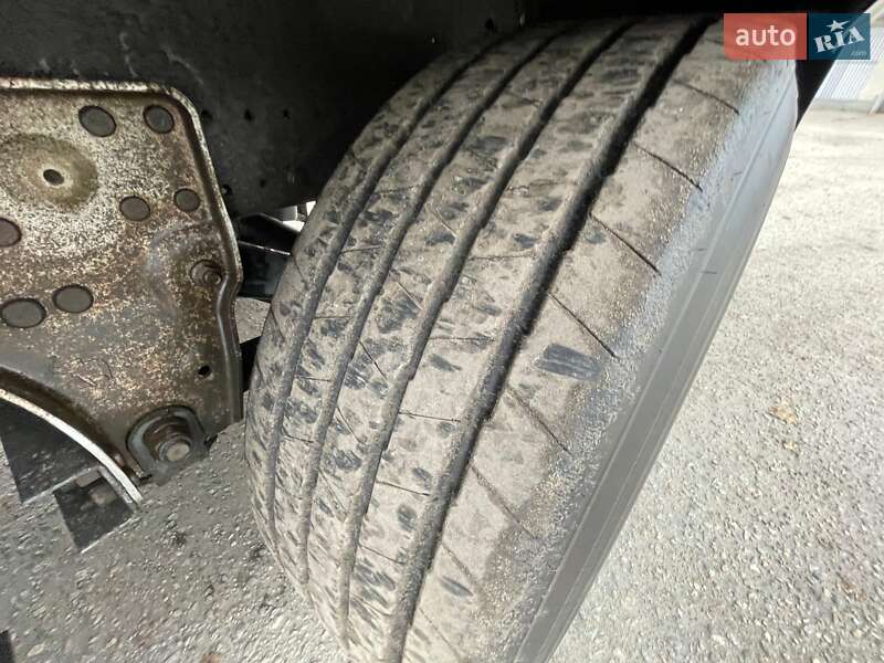 Тентований борт (штора) - напівпричіп Schmitz Cargobull SCB S3B 2015 в Запоріжжі