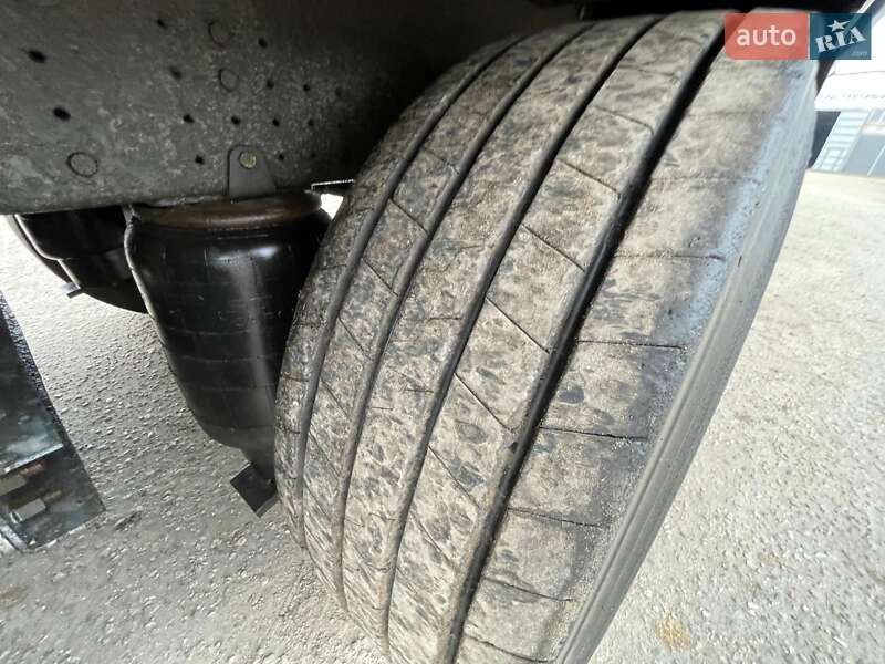 Тентований борт (штора) - напівпричіп Schmitz Cargobull SCB S3B 2015 в Запоріжжі