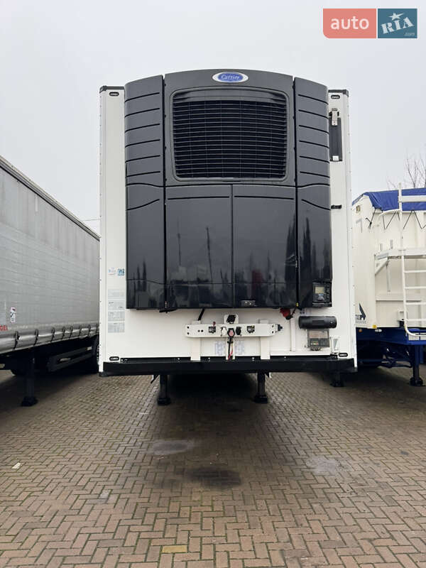 Рефрижератор полуприцеп Schmitz Cargobull SCB S3B 2015 в Виннице