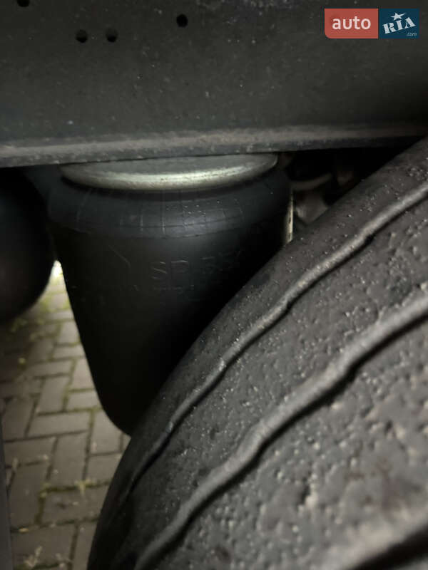 Рефрижератор полуприцеп Schmitz Cargobull SCB S3B 2015 в Виннице