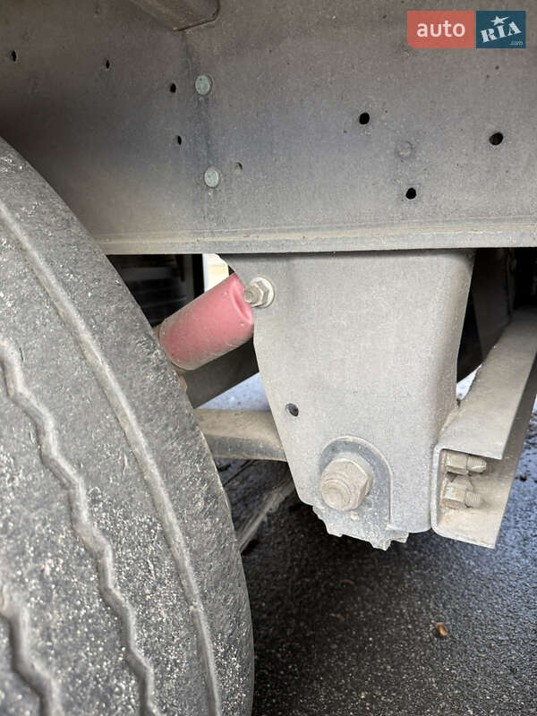 Тентований борт (штора) - напівпричіп Schmitz Cargobull SCB S3T 2015 в Нетішині