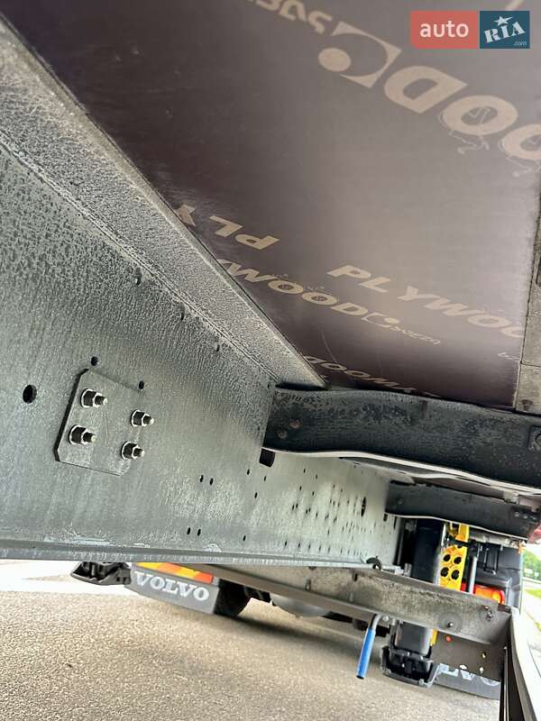 Тентований борт (штора) - напівпричіп Schmitz Cargobull SCB S3T 2016 в Бродах фото 44 Тентований борт (штора) - напівпричіп Schmitz Cargobull SCB S3T 2016 в Бродах