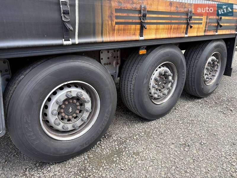 Тентований борт (штора) - напівпричіп Schmitz Cargobull SCB S3T 2016 в Ковелі